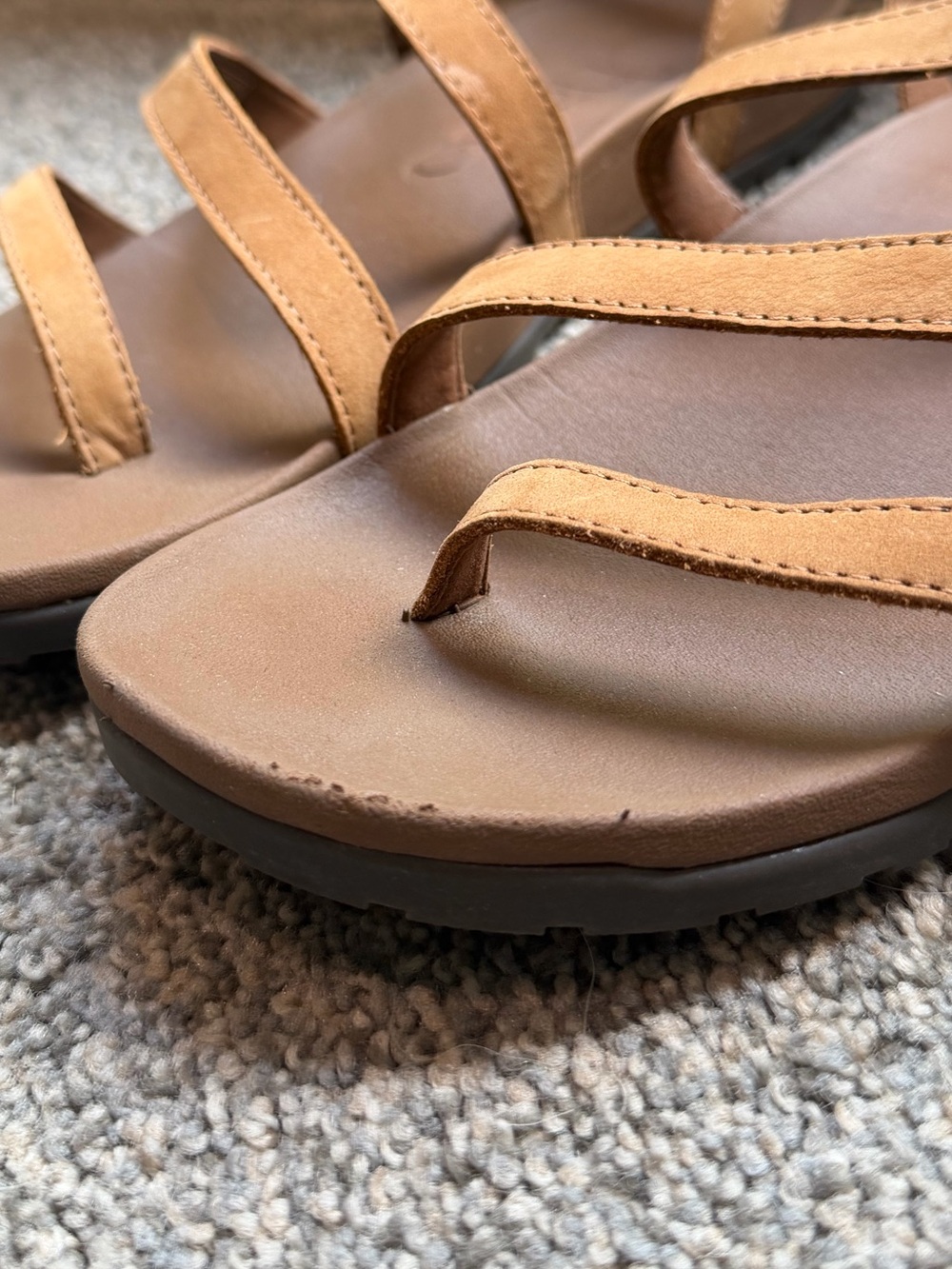 Chaco Women's Tan Strappy Outdoor Sandals - Picture 3 of 8